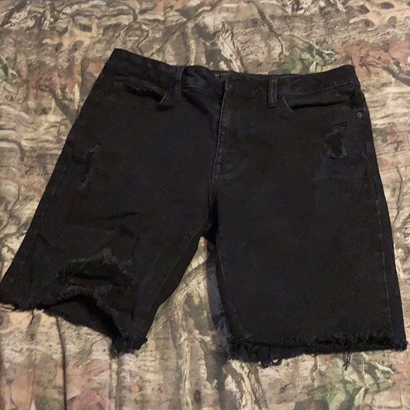 No Boundaries Other - No Boundaries- Black flat front shorts